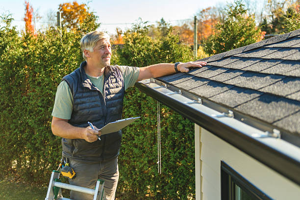Professional Commercial Roofing technician working in Freeland, MI